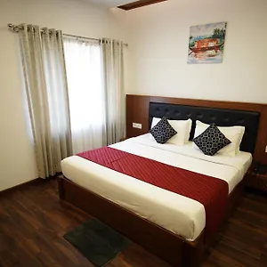 Four N Square Residency Hotel